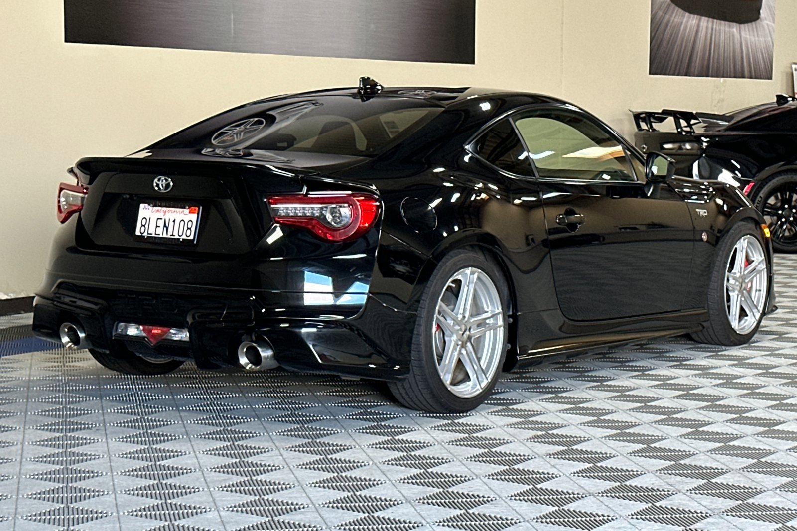 Used 2019 Toyota 86 image 4