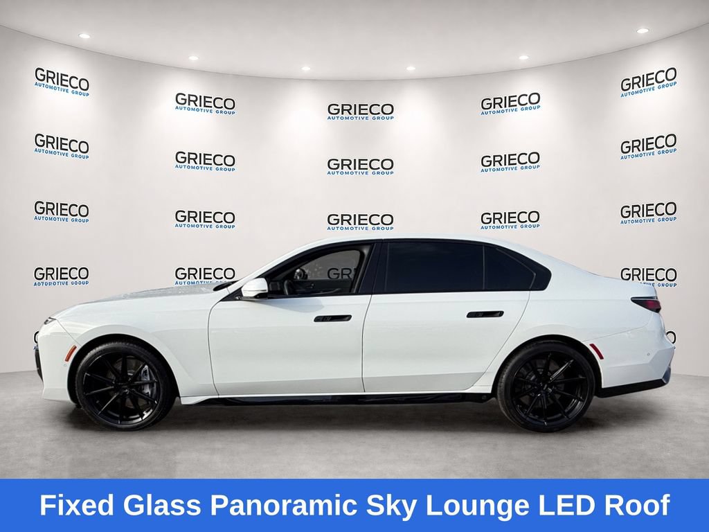 Used 2023 BMW 760i xDrive AWD/4WD image 4