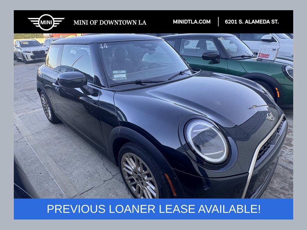 Used 2026 MINI Cooper 2-Door Hardtop FWD image 1