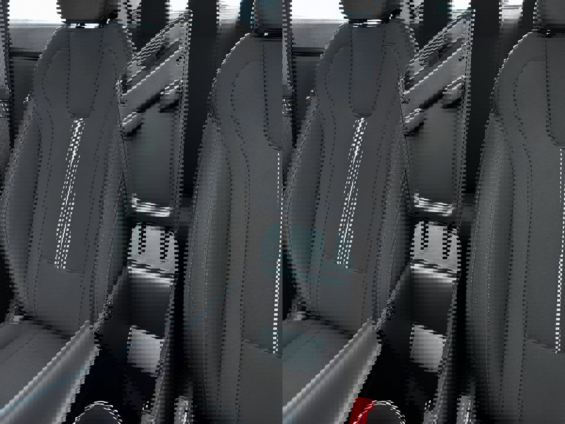 New 2025 Hyundai Elantra SEL image 25