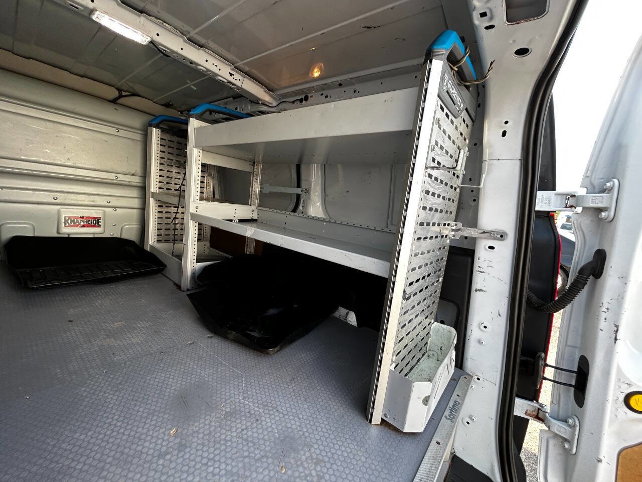 Used 2014 Ford Transit Connect XL image 30