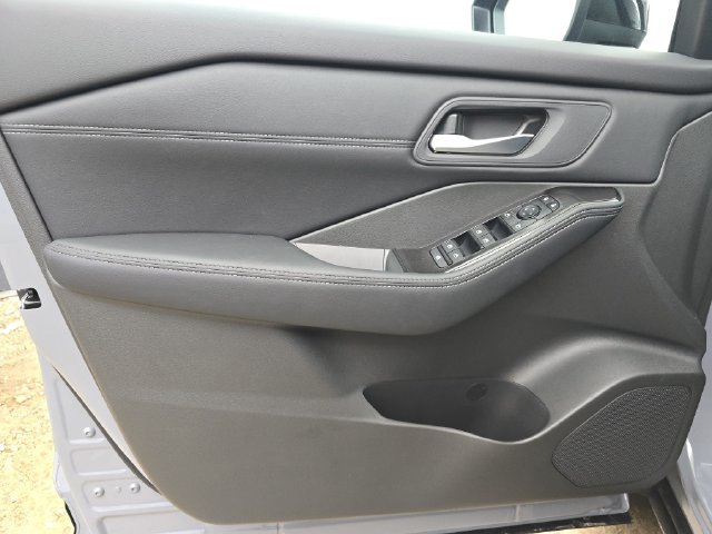 New 2027 Nissan Rogue Dark Armor FWD image 36