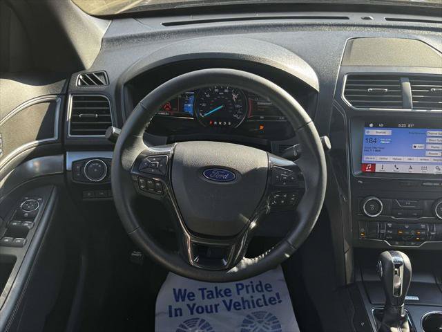 Used 2019 Ford Explorer XLT w/ Equipment Group 202A AWD/4WD image 14