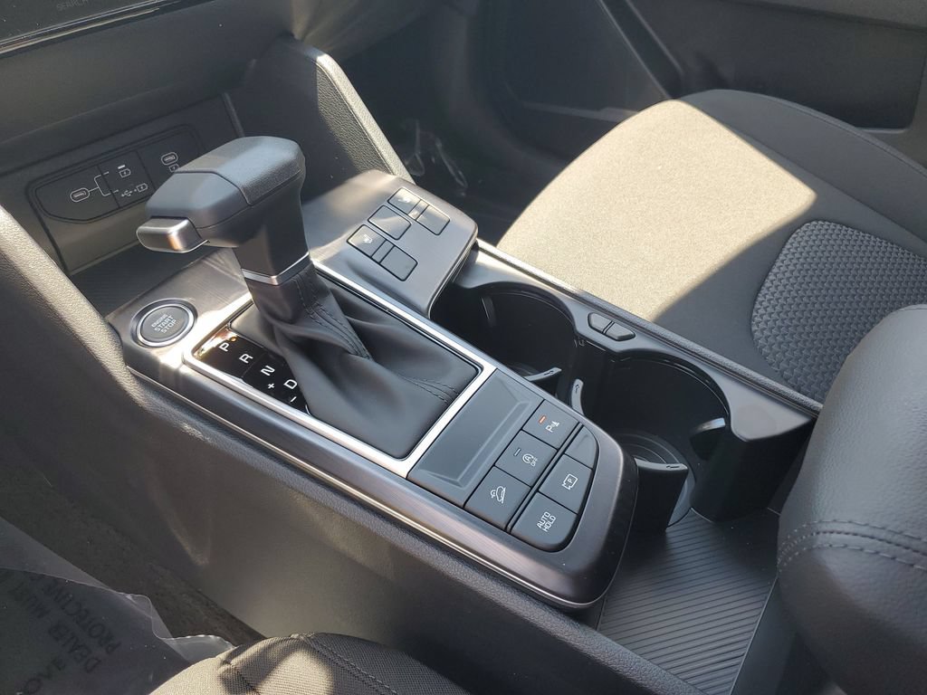 New 2026 Kia Sportage LX w/ LX Convenience Package FWD image 18