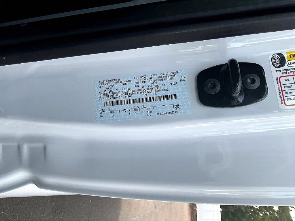 Used 2025 Ford F250 XL AWD/4WD image 18