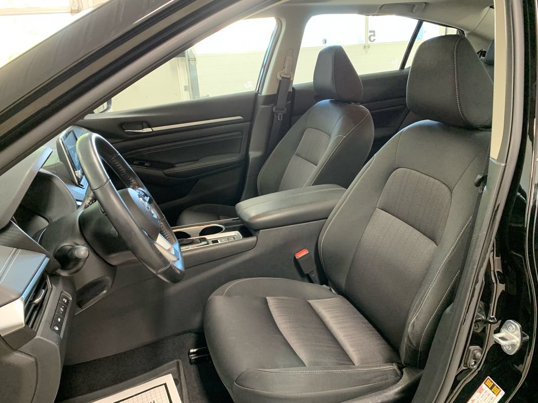 Used 2021 Nissan Altima 2.5 SV w/ SV Premium Package AWD/4WD image 18