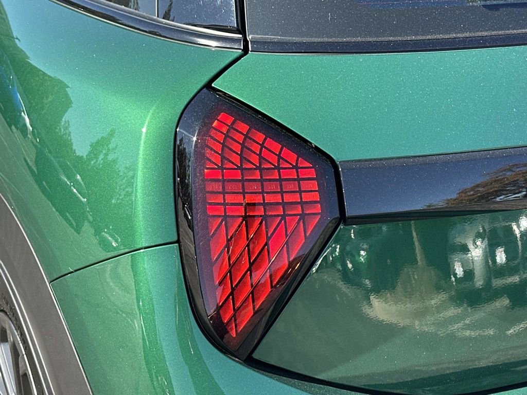 Certified 2025 MINI Cooper S image 9