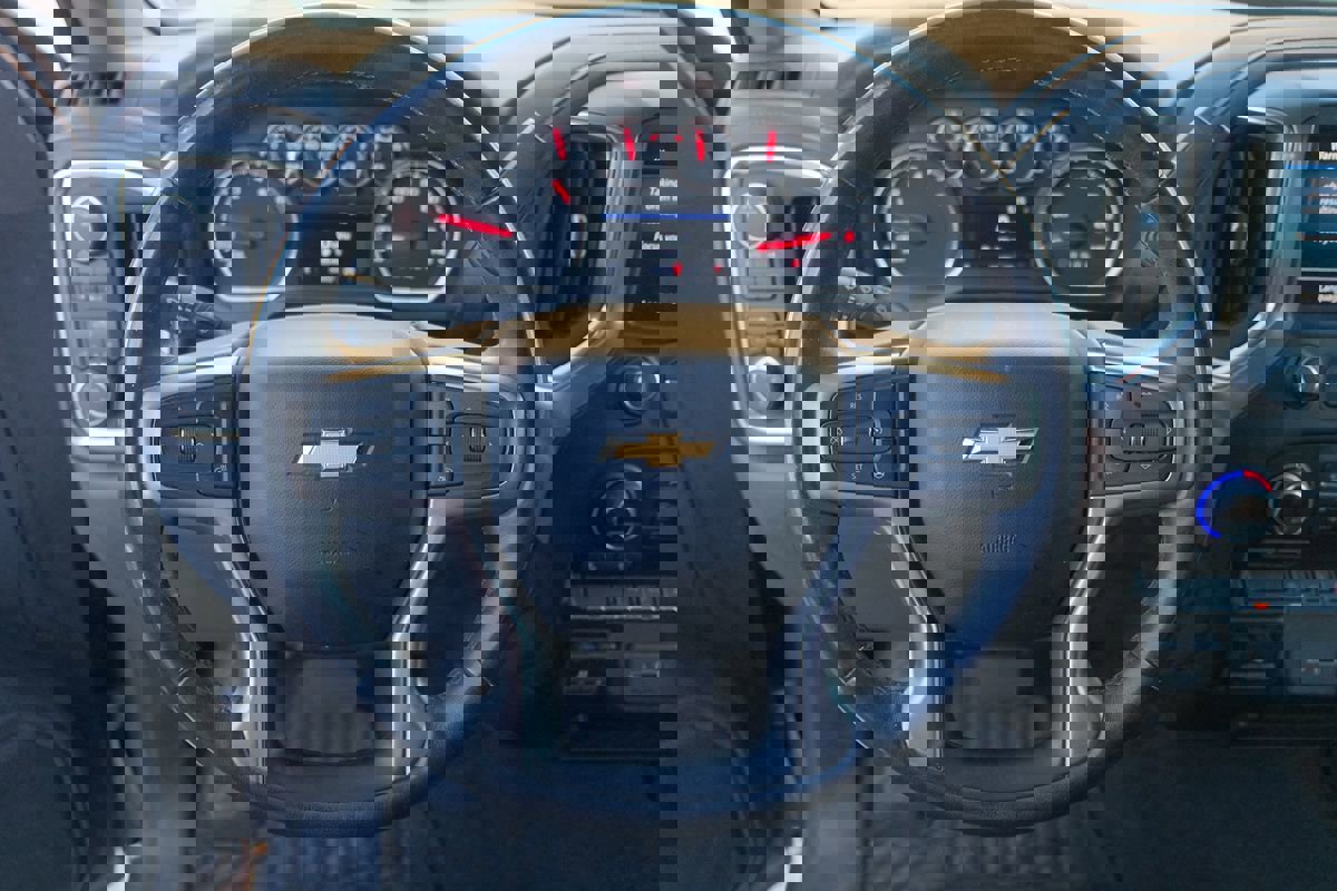 Used 2021 Chevrolet Silverado 1500 LT image 13