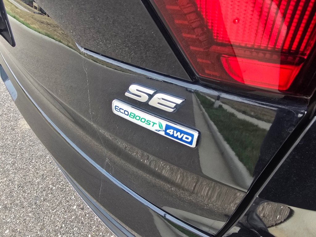 Used 2019 Ford Escape SE image 11