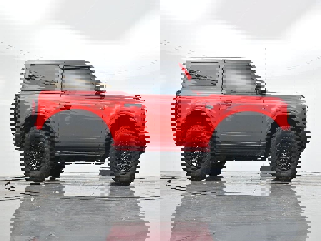 Used 2022 Ford Bronco Wildtrak image 28