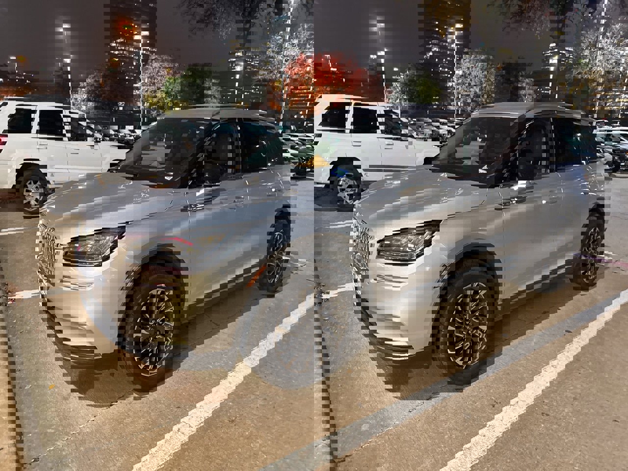 Used 2020 Lincoln Corsair AWD w/ Equipment Group 101A image 2