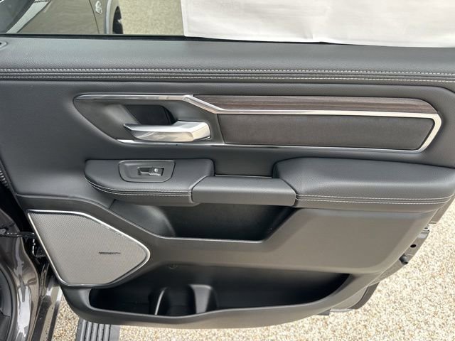 New 2026 RAM 1500 Laramie AWD/4WD image 49