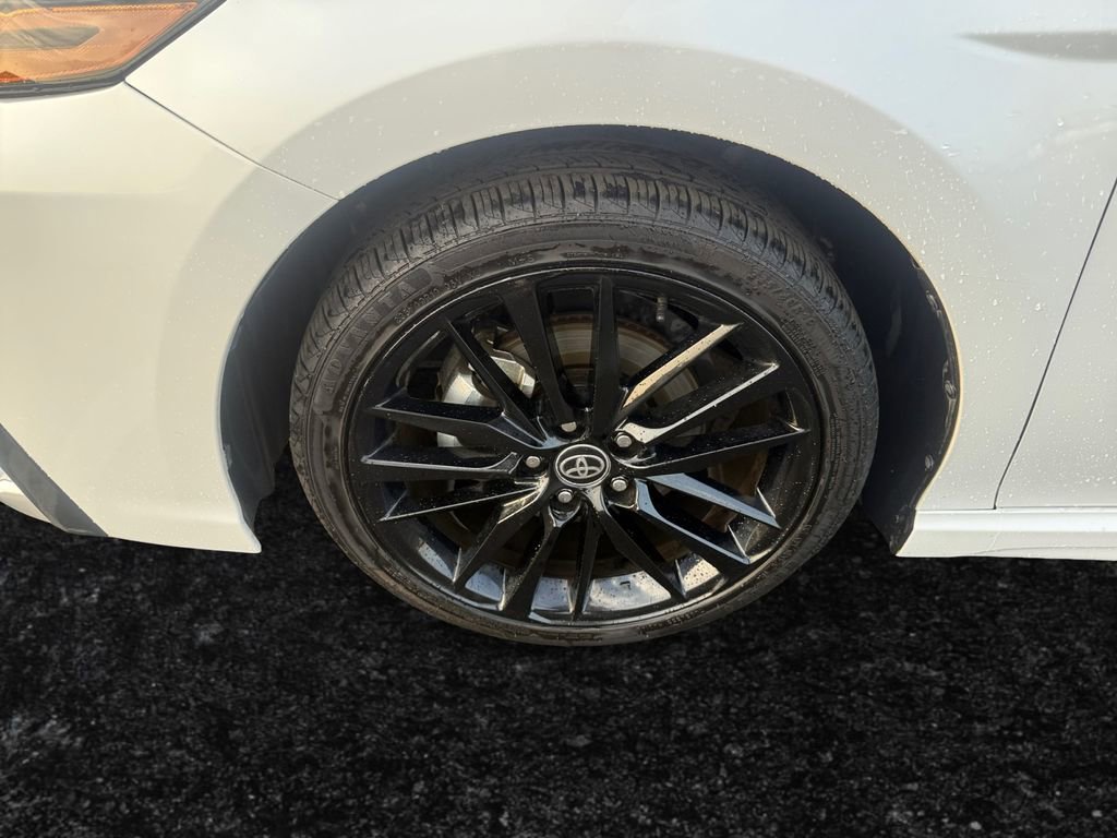 Used 2023 Toyota Camry XSE image 9