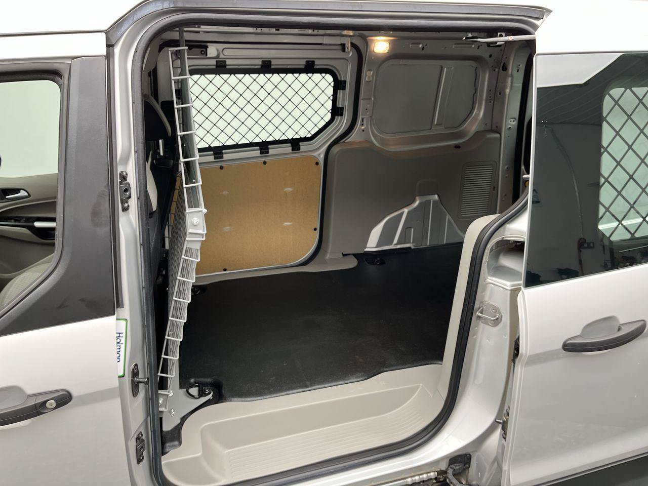 Used 2022 Ford Transit Connect XLT FWD image 6