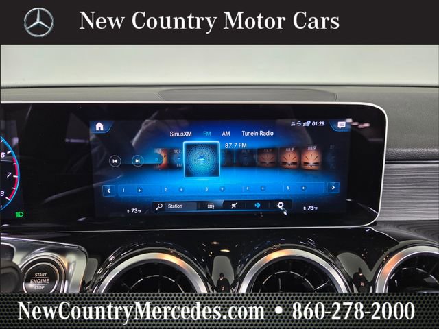Used 2021 Mercedes-Benz GLB 250 4MATIC image 31
