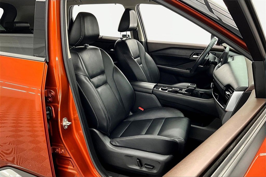 Used 2022 Nissan Rogue SL w/ SL Premium Package image 7