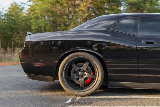 Used 2009 Dodge Challenger SRT8 w/ SRT Option Group II image 10