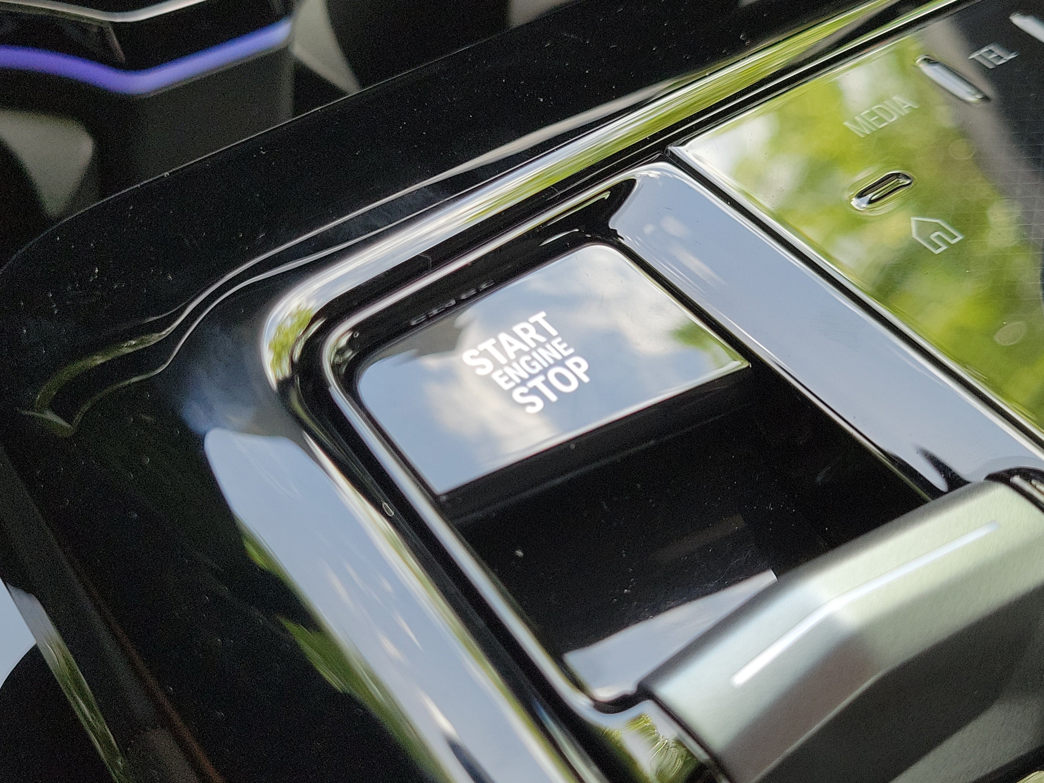 New 2027 BMW 530i w/ Premium Package RWD image 31