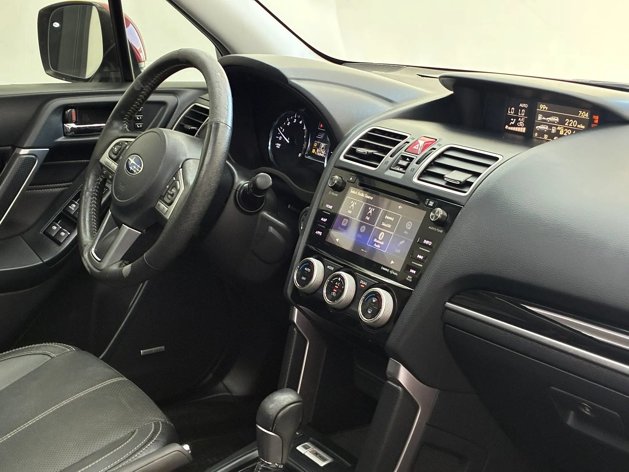 Used 2017 Subaru Forester 2.5i Touring AWD/4WD image 25