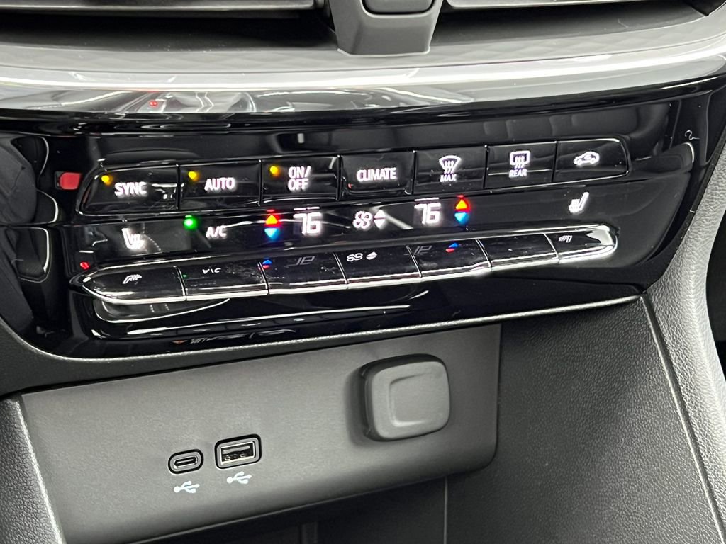 New 2026 Buick Encore GX Avenir w/ Avenir Technology Package AWD/4WD image 28