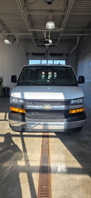 Used 2021 Chevrolet Express 2500 w/ Driver Convenience Package RWD image 5