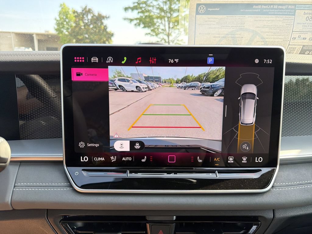 New 2026 Volkswagen Tiguan SE R-Line FWD image 28
