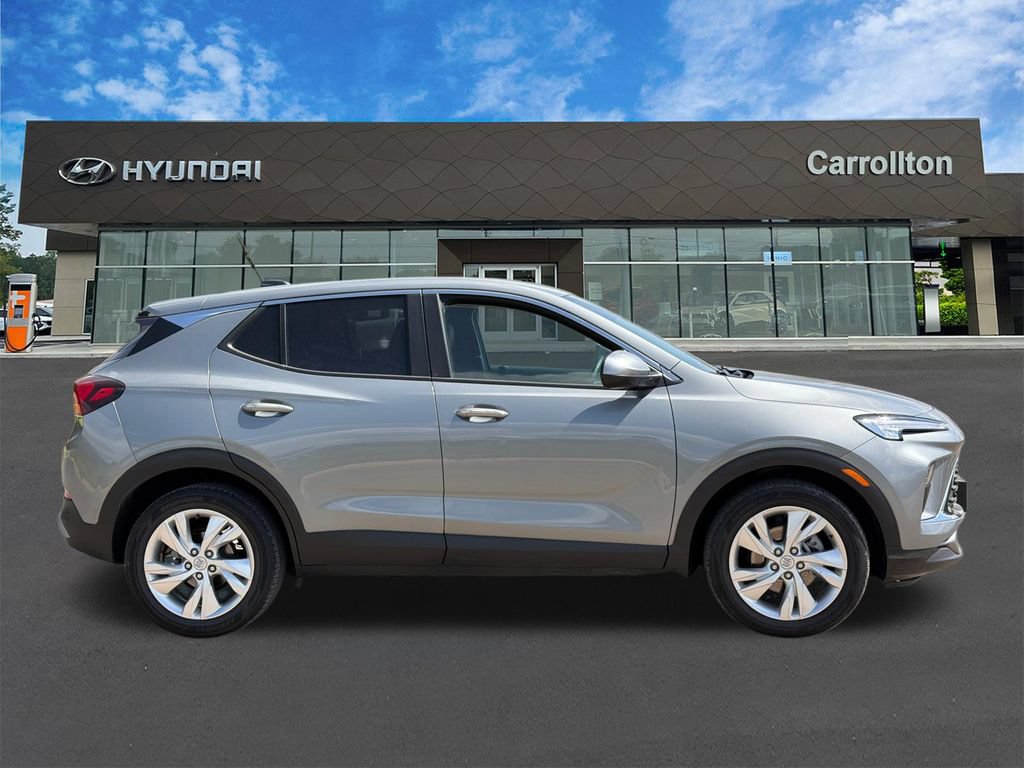 Used 2025 Buick Encore GX Preferred FWD image 4