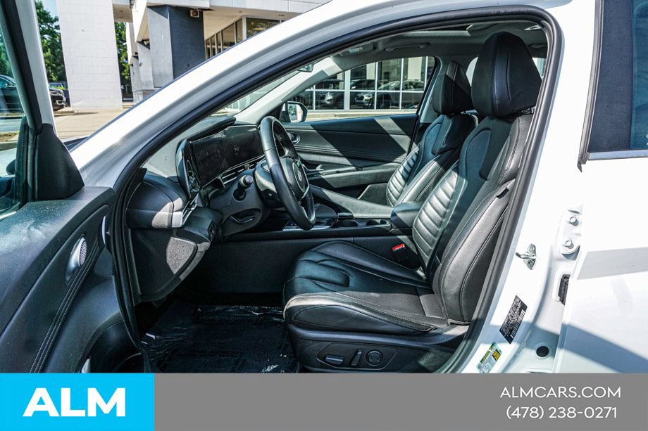 Used 2024 Hyundai Elantra Limited FWD image 18
