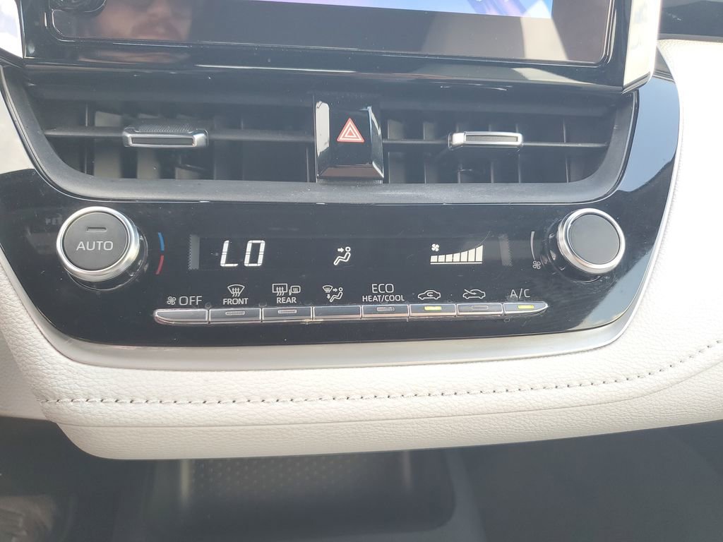 Certified 2025 Toyota Corolla SE image 23