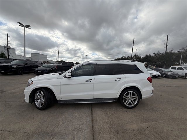 Used 2015 Mercedes-Benz GL 550 4MATIC image 8