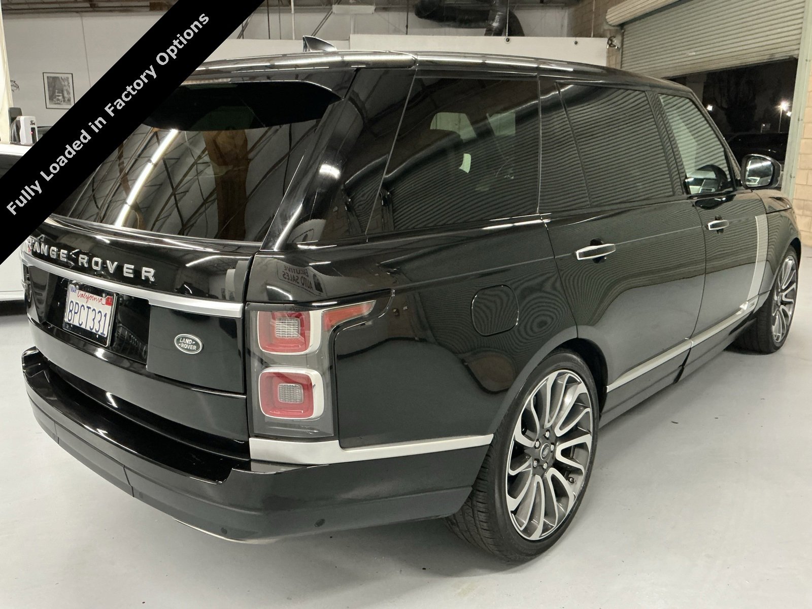 Used 2019 Land Rover Range Rover Long Wheelbase Autobiography image 3