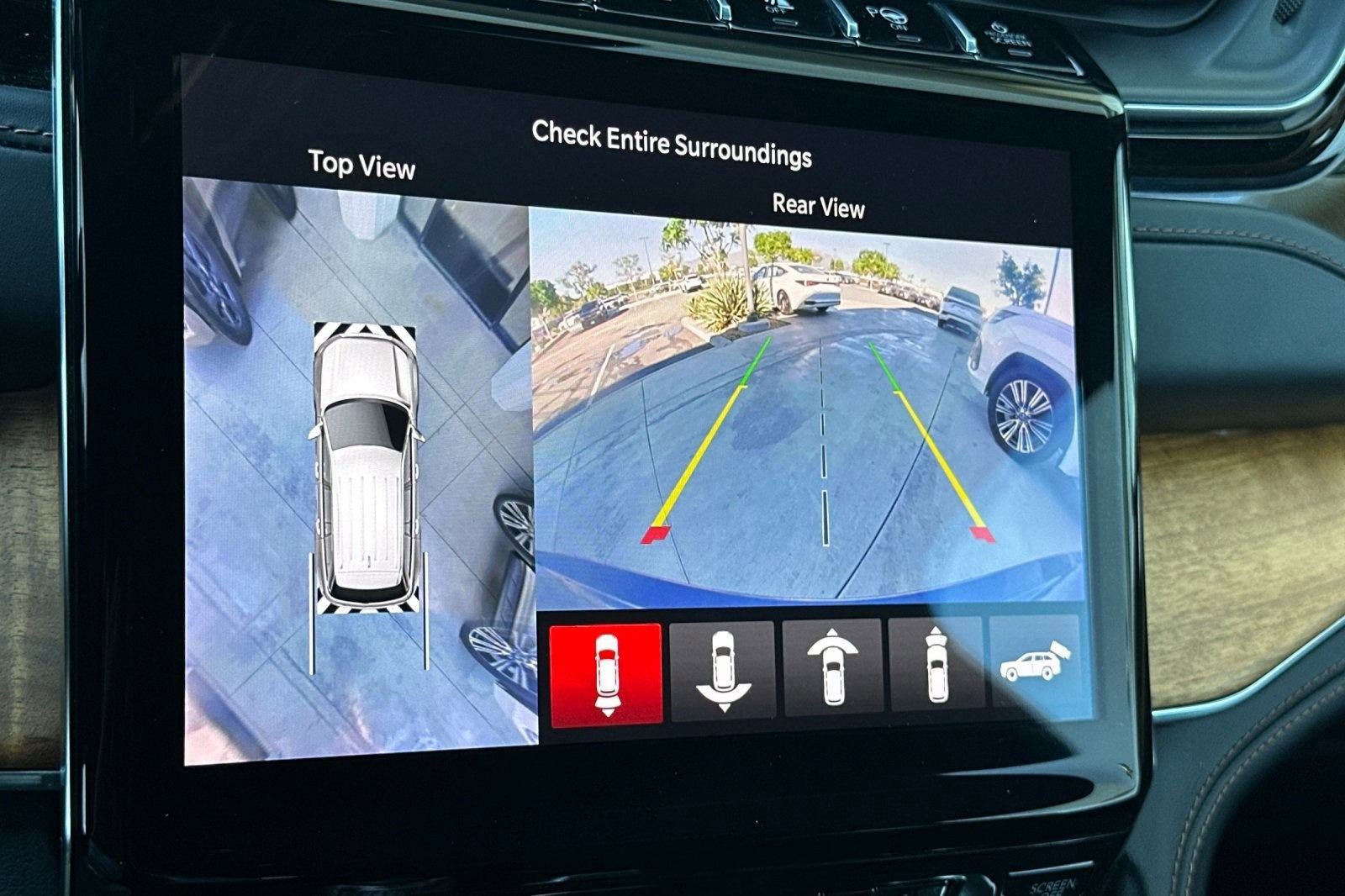 Used 2023 Jeep Grand Cherokee Summit image 27