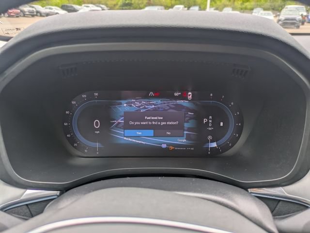 Used 2024 Volvo XC60 B5 Core w/ Protection Package Premier AWD/4WD image 23