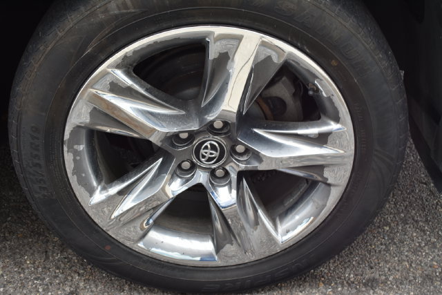 Used 2019 Toyota Highlander Limited AWD/4WD image 56