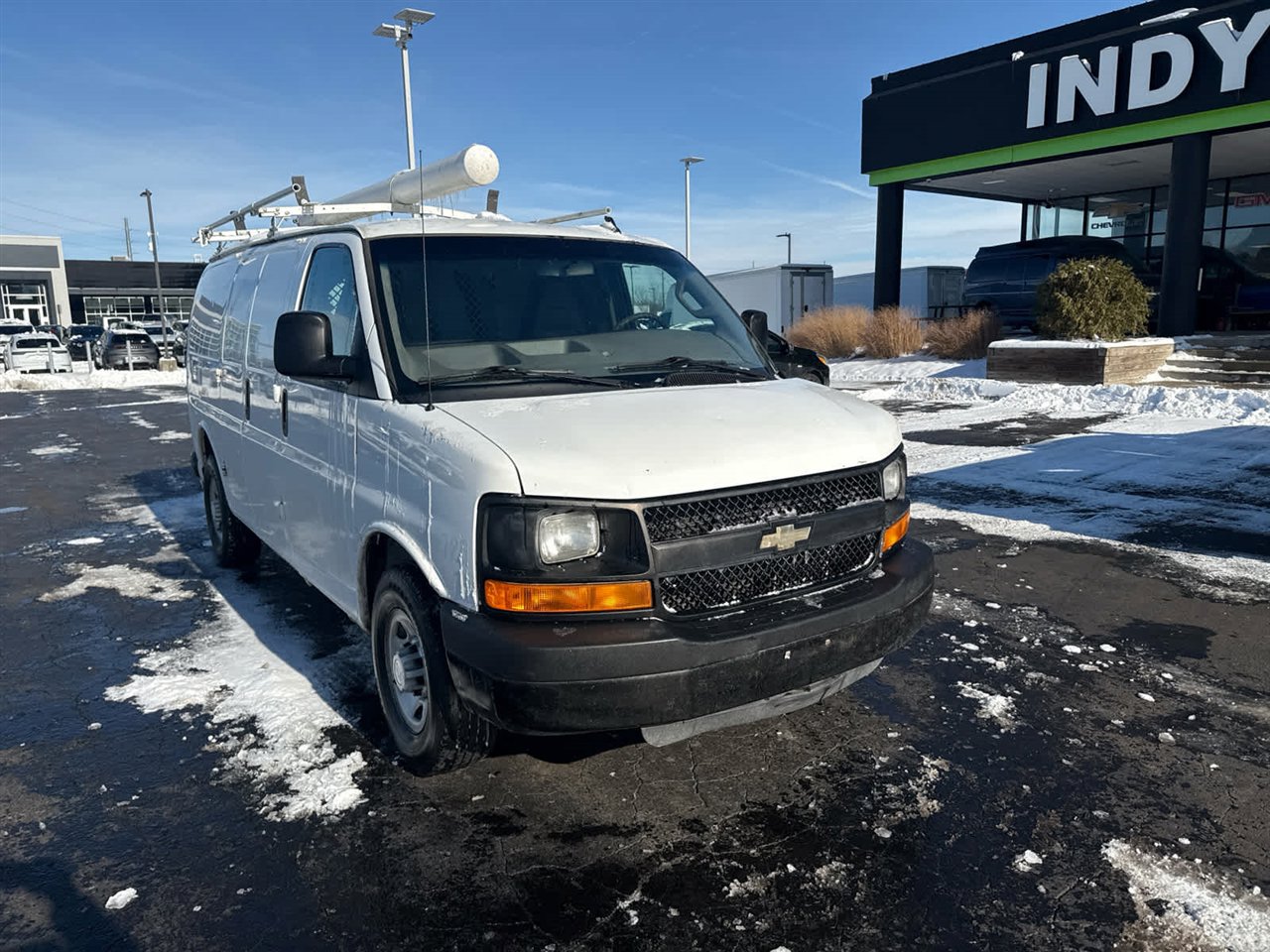 Used 2016 Chevrolet Express 2500 image 2