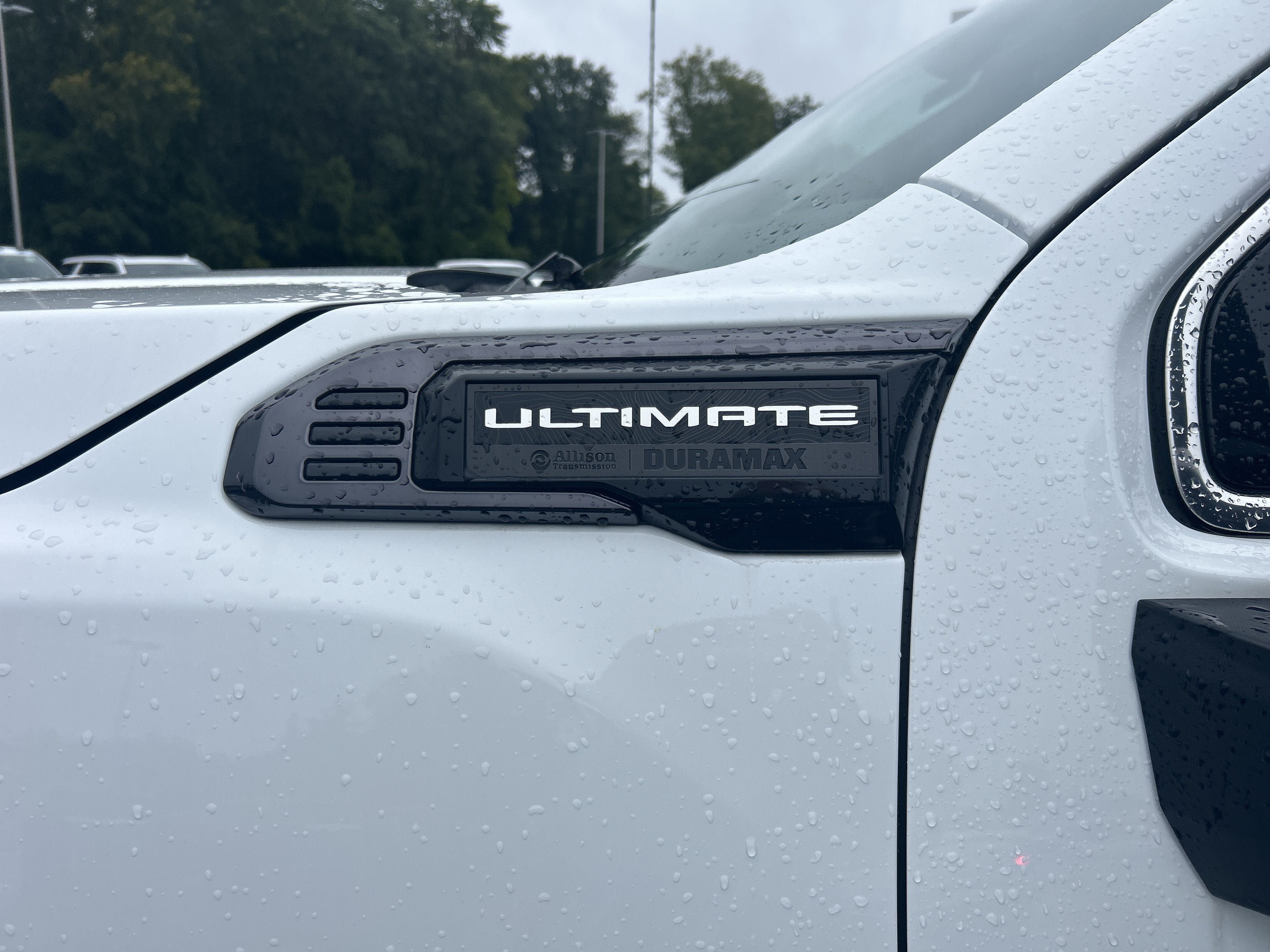 New 2026 GMC Sierra 2500 Denali Ultimate w/ LPO, Black Badging Package AWD/4WD image 4