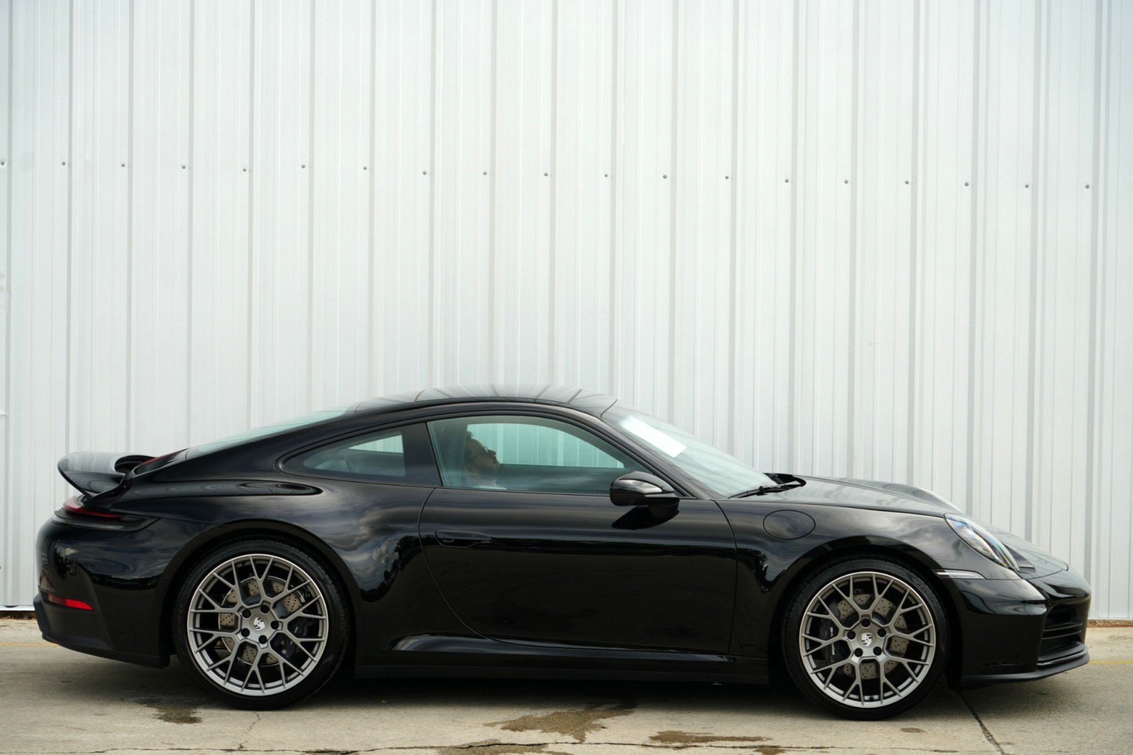 Used 2025 Porsche 911 Carrera RWD image 50
