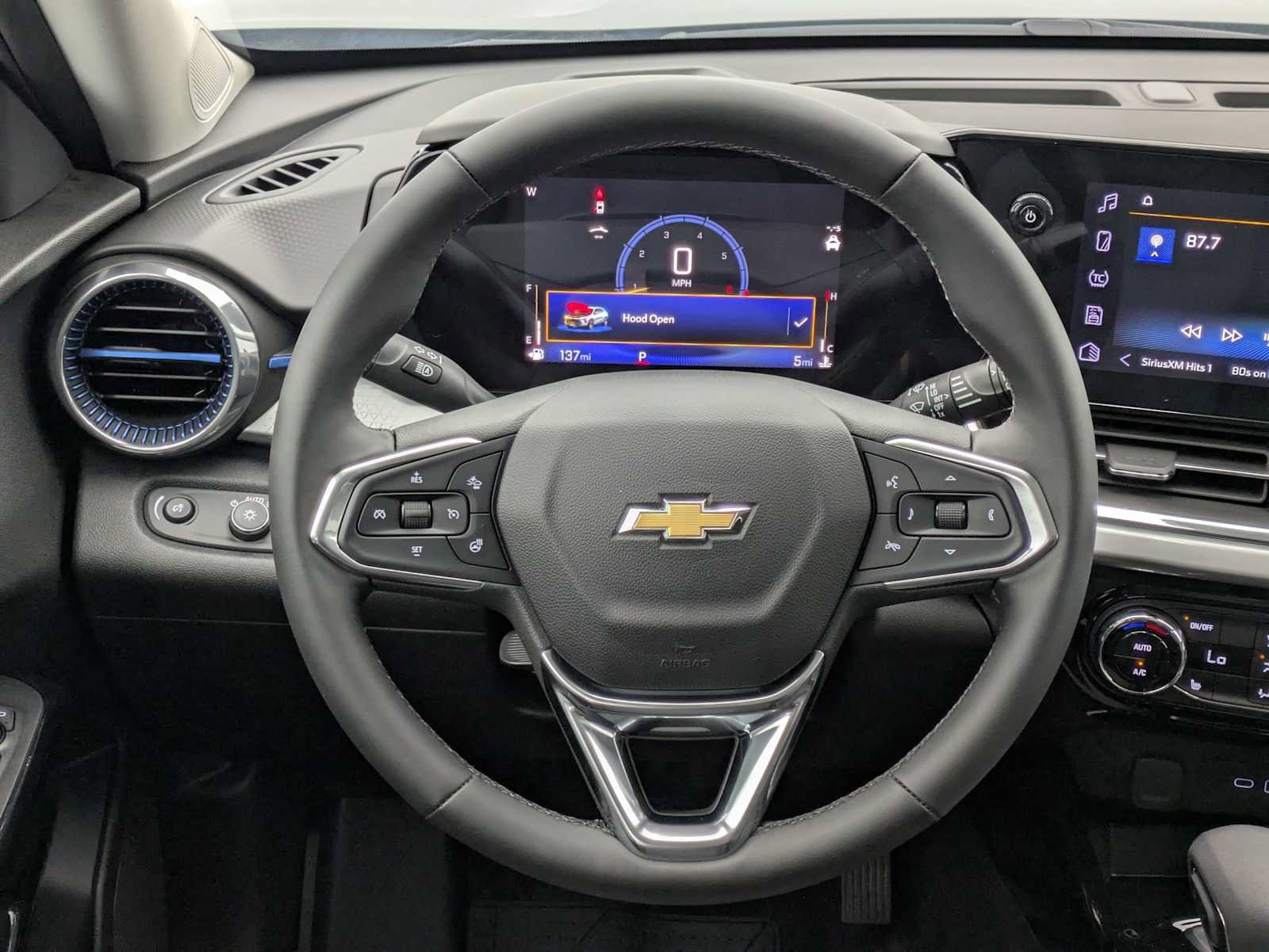 New 2026 Chevrolet Trax LT w/ Driver Confidence Package FWD image 23