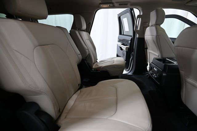 Used 2024 Ford Expedition Max Platinum AWD/4WD image 34