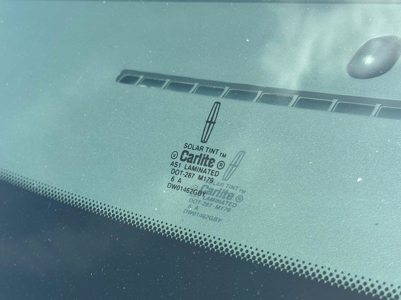 Used 2006 Lincoln Town Car Signature RWD image 22