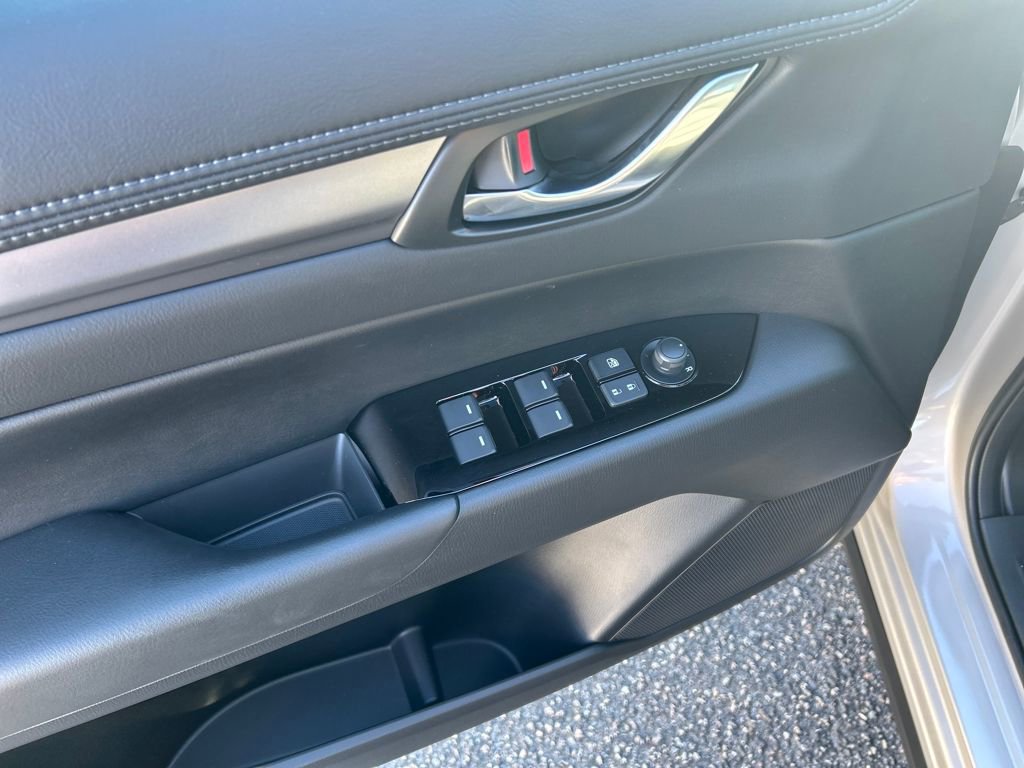 New 2025 MAZDA CX-5 AWD 2.5 S w/ Select Package image 15