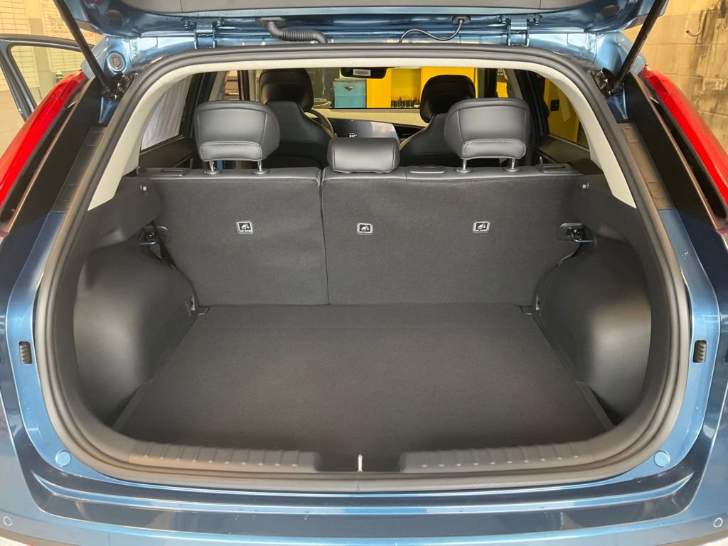 Certified 2025 Kia Niro EX image 20