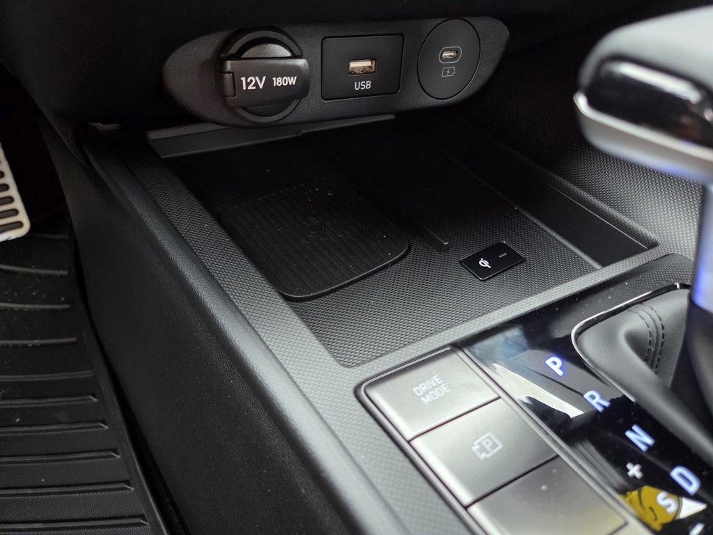 Certified 2025 Hyundai Elantra Sport FWD image 11