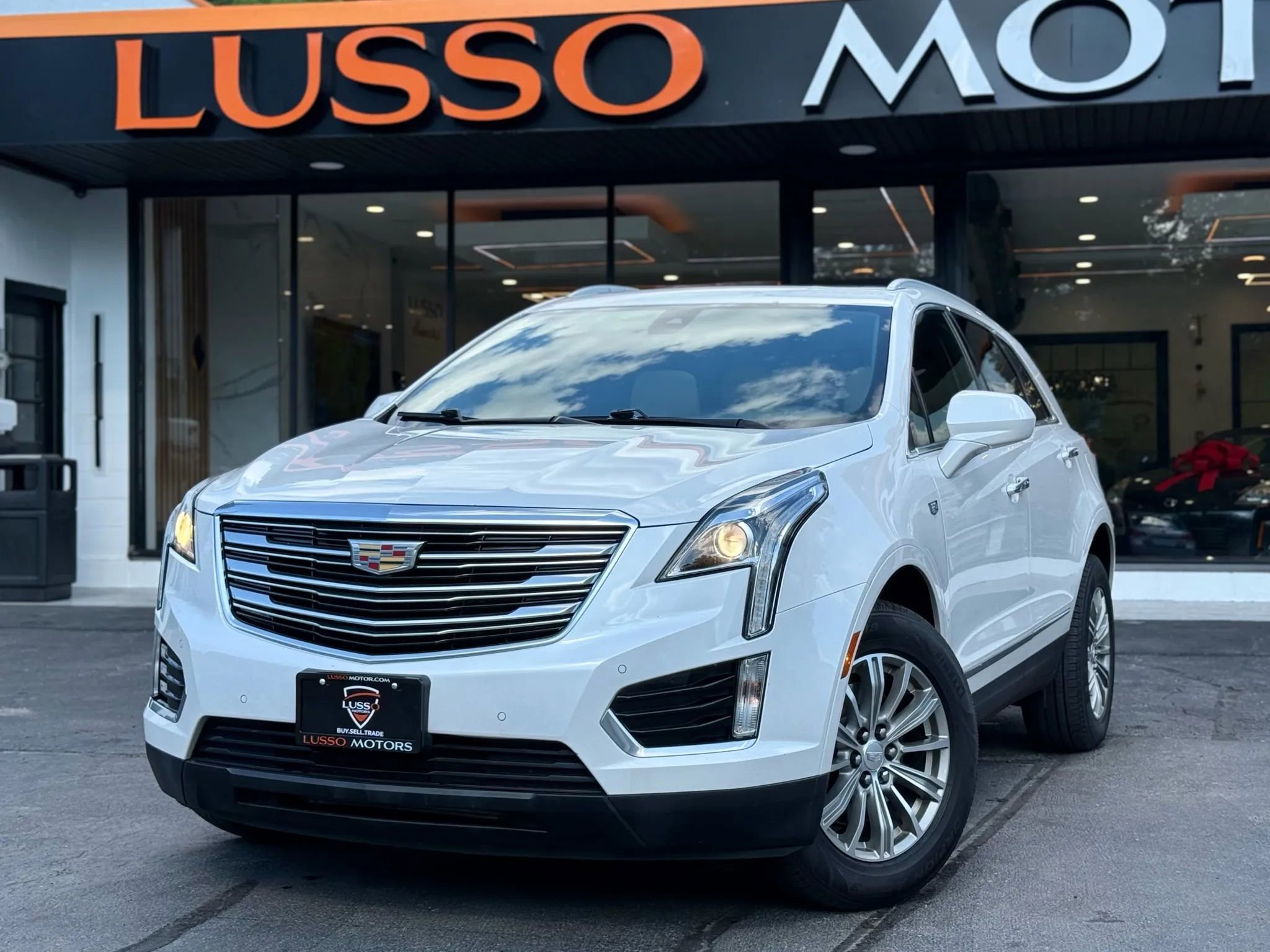 Used 2017 Cadillac XT5 Luxury w/ Driver Awareness Package