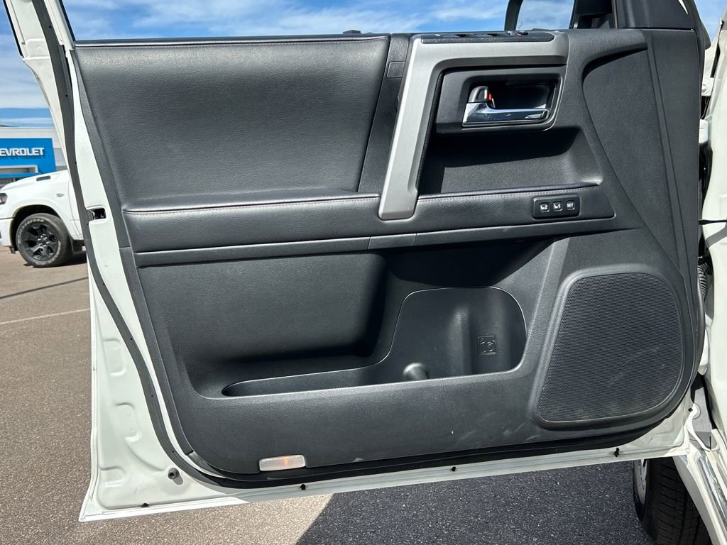 Used 2023 Toyota 4Runner Limited image 31