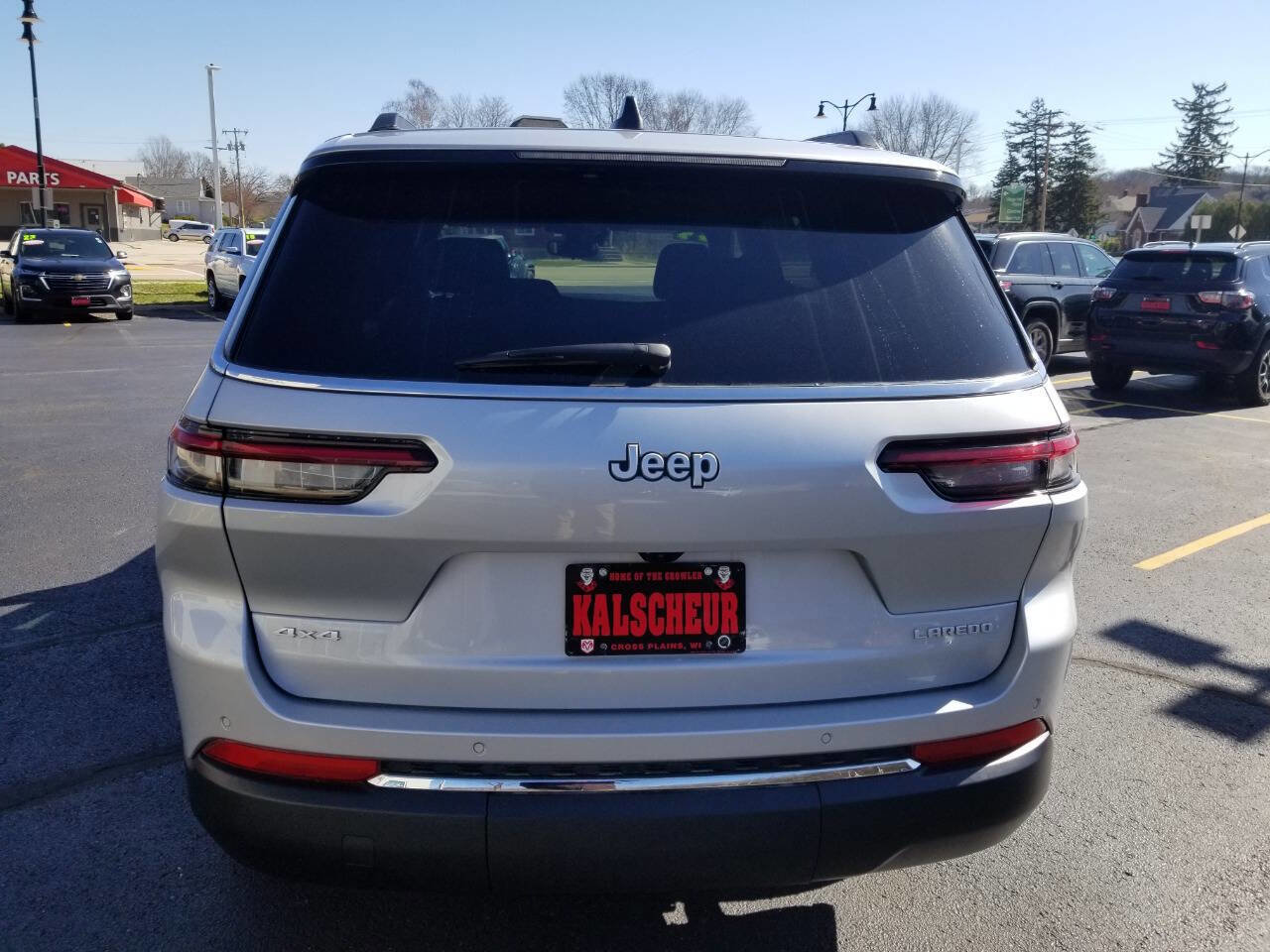 Certified 2024 Jeep Grand Cherokee L Laredo w/ Luxury Tech Group I AWD/4WD image 6