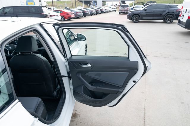 New 2026 Volkswagen Jetta SE image 14
