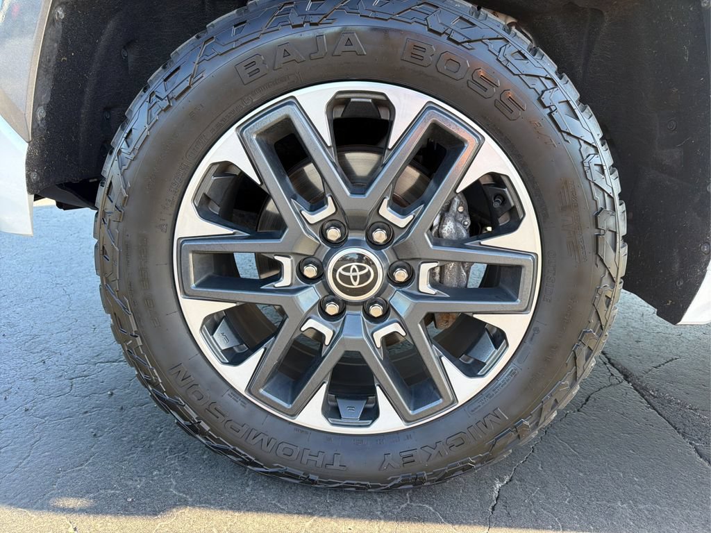 Used 2023 Toyota Tundra Limited AWD/4WD image 32