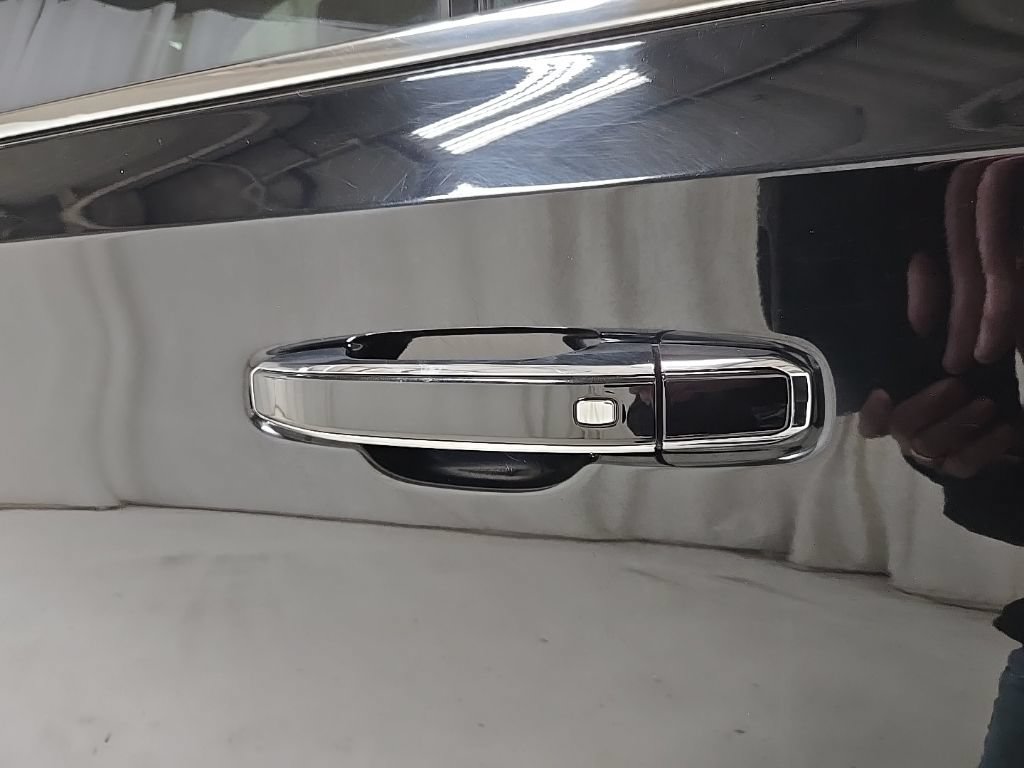 Used 2021 GMC Yukon XL Denali AWD/4WD image 51