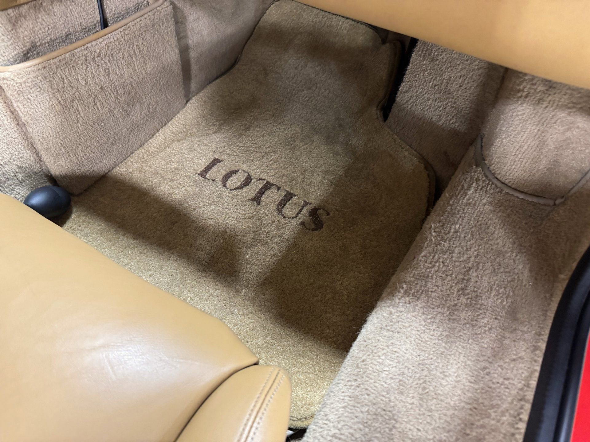 Used 1990 Lotus Esprit SE RWD image 42